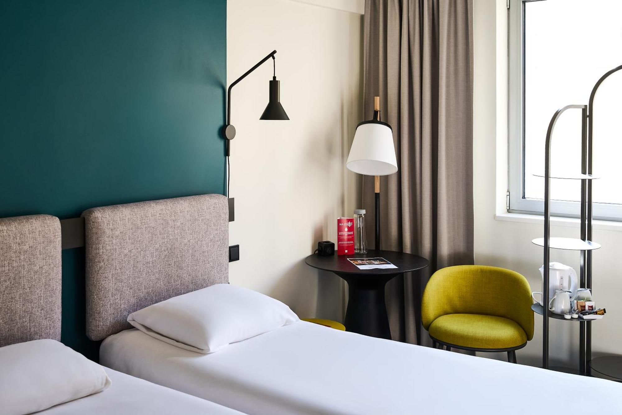 Superior Kamer met 1 Tweepersoonsbed en 1 Eenpersoonsbed